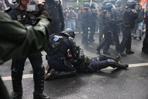 illustration Manifestations du 1er mai : 406 policiers et gendarmes blessés en France, 540 interpellations