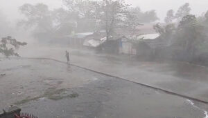 illustration Le puissant cyclone Mocha s’abat sur la Birmanie et le Bangladesh, des milliers d’habitants évacués