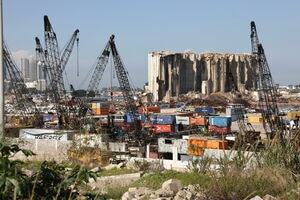 illustration Liban : près de deux ans après l’explosion du port de Beyrouth, une partie des silos à grains s’effondre
