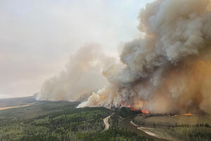 illustration Feux de forêt au Canada : état d’urgence dans l’Alberta, 25 000 personnes évacuées