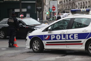 illustration Course-poursuite avec la police : ce que l’on sait de l’accident de scooter qui a blessé 3 ados à Paris