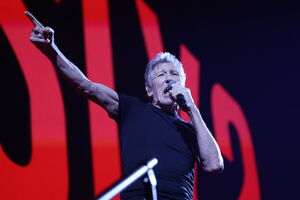 illustration L’ancien Pink Floyd, Roger Waters, visé par une enquête en Allemagne pour s’être habillé en officier SS