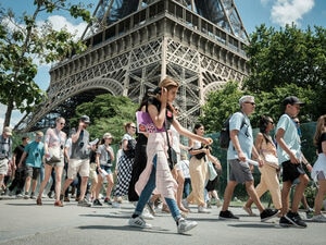 illustration «On se méfie de tout le monde» : à Paris, les touristes sont revenus... et la délinquance aussi