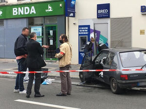 illustration Paris : deux suspects en garde à vue après le fiasco filmé de l’attaque à la voiture-bélier