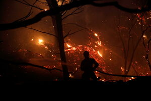 illustration Grèce : un incendie toujours en cours près d’Athènes, les pompiers français en renfort