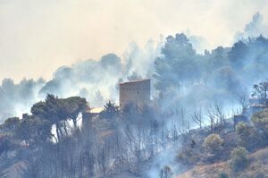 illustration Pyrénées-Orientales : feu fixé, 500 pompiers mobilisés... ce que l’on sait de l’incendie qui a ravagé 930 hectares