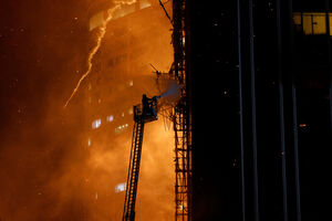 illustration Hongkong : un incendie spectaculaire se déclare sur un gratte-ciel