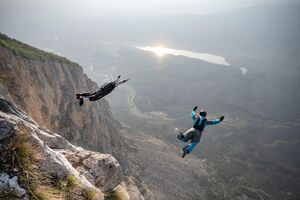 illustration Savoie : un base-jumper chilien se tue en sautant d’une falaise à Tignes