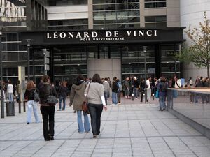 illustration Hauts-de-Seine : les petits pirates informatiques avaient rançonné le pôle Leonard de Vinci