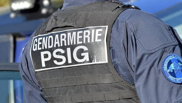 illustration Au sud de Rennes. Les gendarmes délogent un homme armé d’une carabine