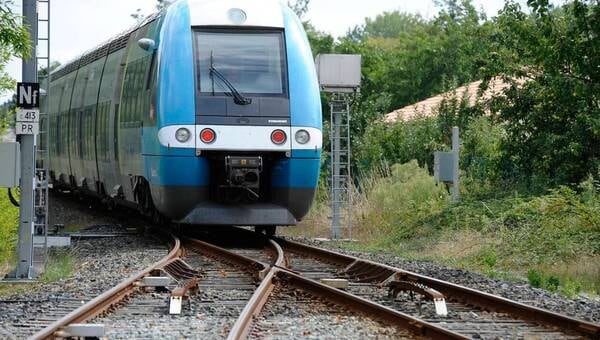 illustration Oise. Ivre, une automobiliste sur les rails provoque trois heures de retard sur la ligne Paris-Amiens