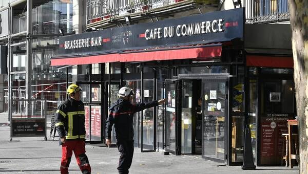 illustration Nantes. Un plafond du Café du commerce s’effondre, deux immeubles évacués