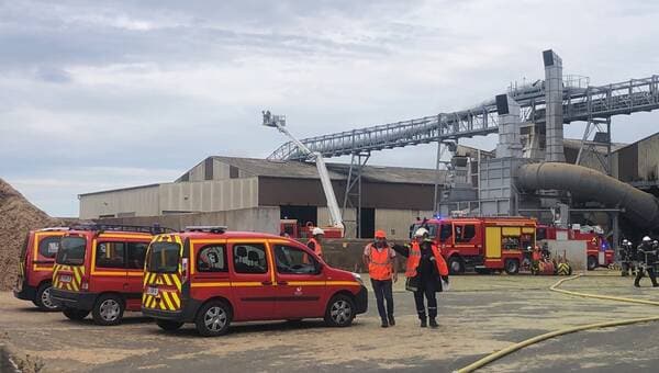 illustration Incendie dans une usine entre Rennes et Vitré : une quarantaine de pompiers mobilisés