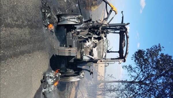 illustration Le tracteur communal prend feu : trois hectares de chaume partent en fumée dans le Thouarsais