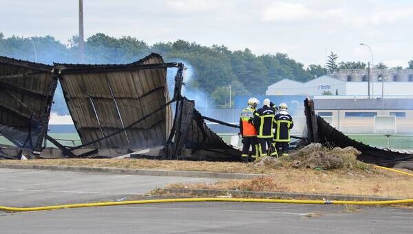 illustration Incendie des tribunes du stade à Châteaubriant : la cause accidentelle privilégiée