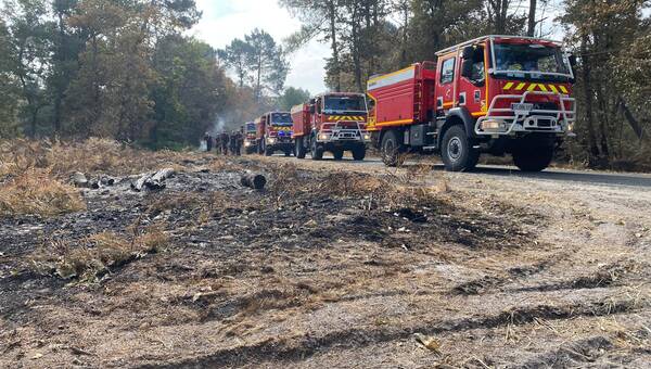 illustration EN IMAGES. Les pompiers de la Manche toujours mobilisés contre les incendies en Gironde
