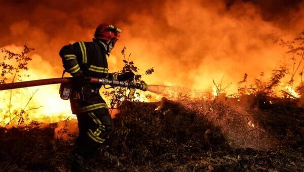 illustration Les incendies n’avaient jamais dévoré autant de forêts en France, et la haute saison n’est pas finie
