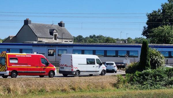illustration Le trafic ferroviaire reprend en Bretagne après un accident mortel entre un TER et une personne