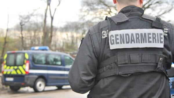 illustration Un gendarme traîné sur 100 mètres par un motard à Guérande