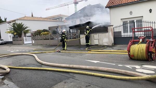 illustration Le local technique d’un restaurant détruit par les flammes au sud de Nantes