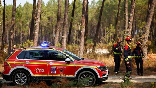 illustration Gironde. Un incendie brûle au moins 400 hectares, 500 habitants d’une commune évacués