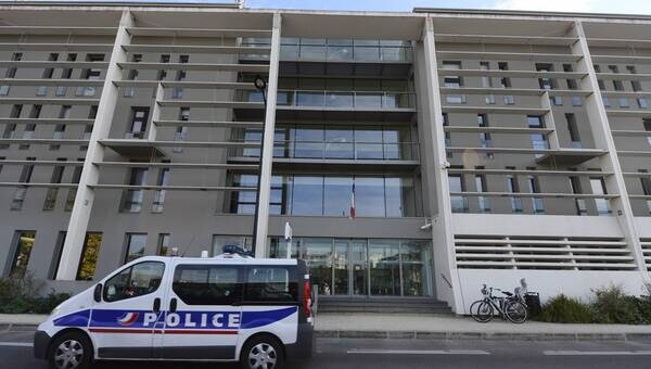 illustration Nantes. Une ado de 15 ans interpellée après un vol avec violence
