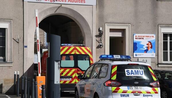 illustration Un homme en urgence absolue après avoir tenté de s’immoler par le feu près d’Angers