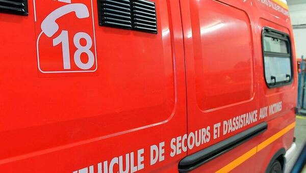 illustration Un blessé dans un accident entre une voiture et un poids lourd à Châteaubourg