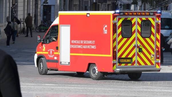 illustration Le feu dans un appartement du centre-ville de Niort : deux personnes transportées à l’hôpital