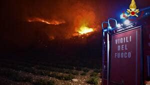 illustration Incendies de forêts en Italie. Un pyromane débusqué grâce à une caméra cachée par les pompiers