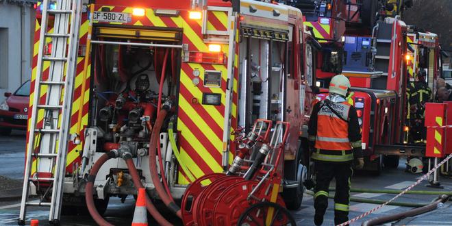 illustration Charente-Maritime : un hangar et cinq véhicules détruits dans un incendie