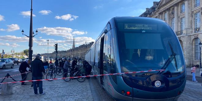 illustration Bordeaux : un tramway heurte un piéton