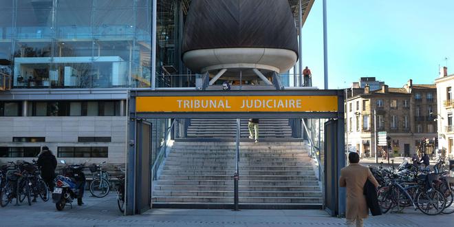 illustration Gironde : convoqué pour 27 vols à la roulotte, il demande un renvoi de son procès